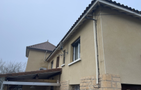 Pose de gouttière en alu au Bugue